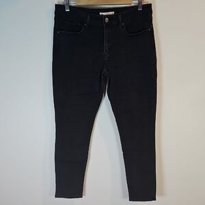 Levi's 711 Women's 34x27  Black Skinny Jeans